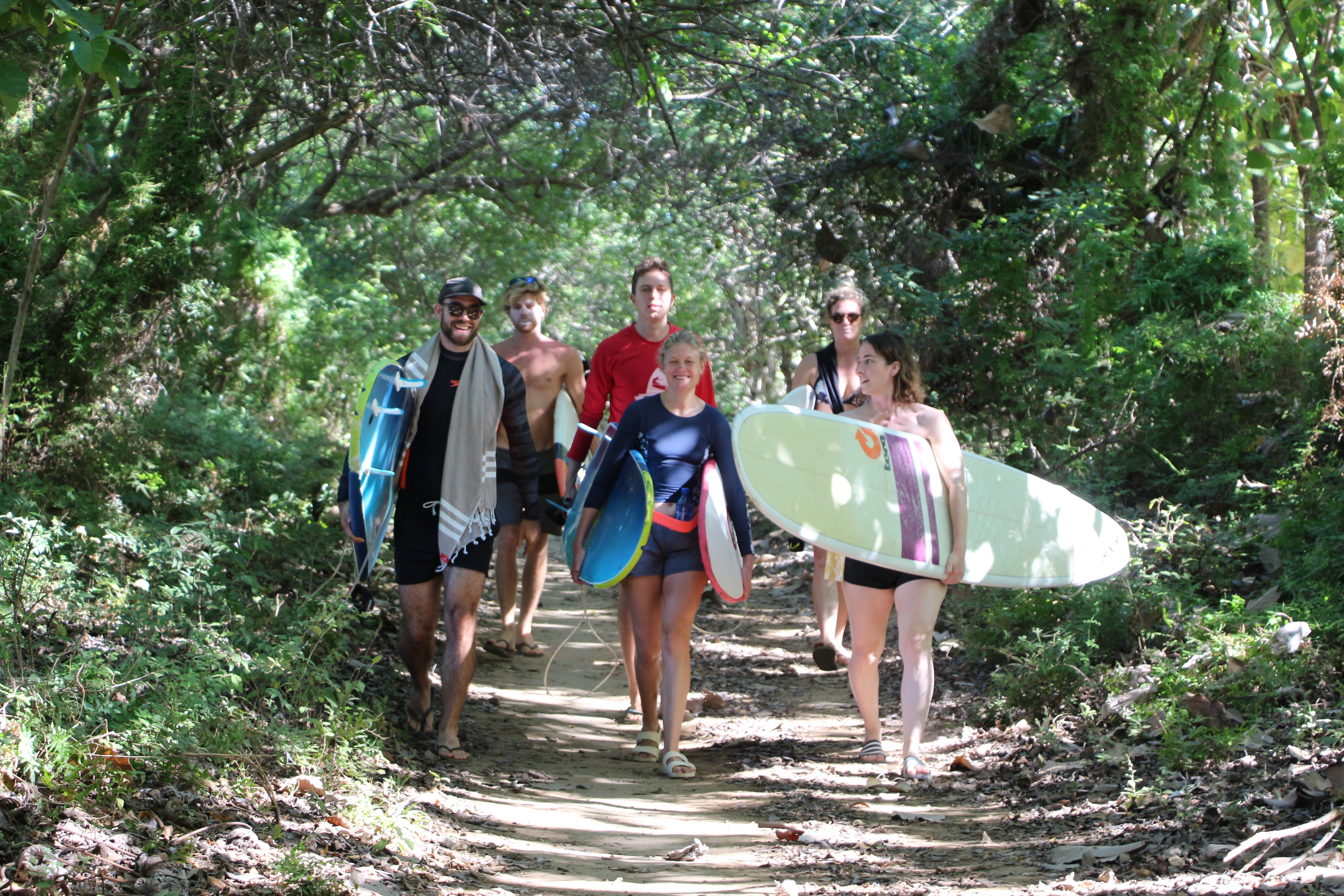 A typical day at Los Clavos Surf Camp & Yoga Retreat 
